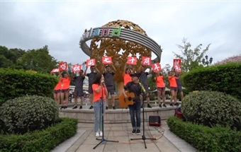 六兵(bīng)團：666跑團——真人(rén)隔空(kōng)合唱(chàng)《奔跑》